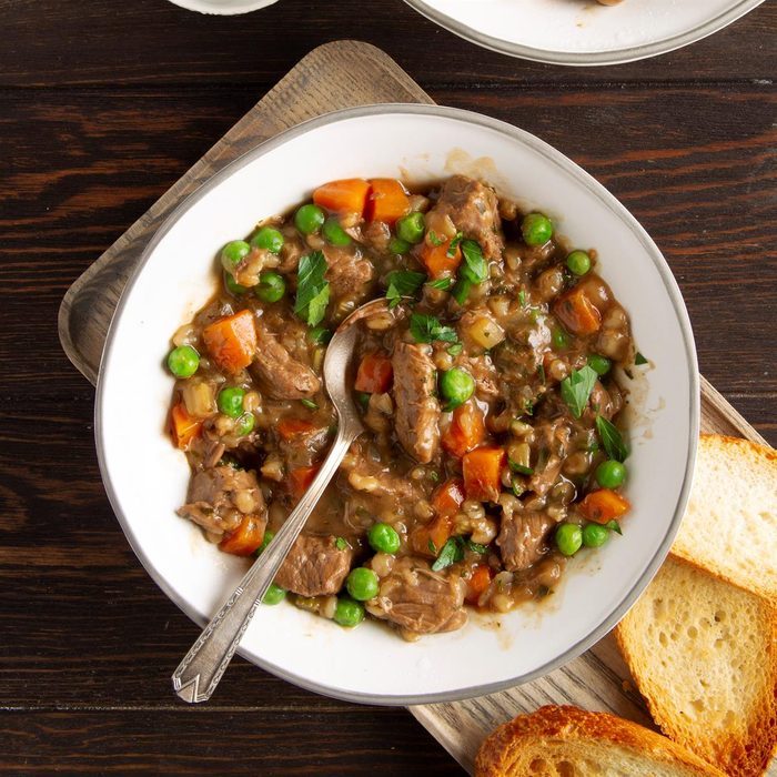 Hearty Beef And Barley Soup 