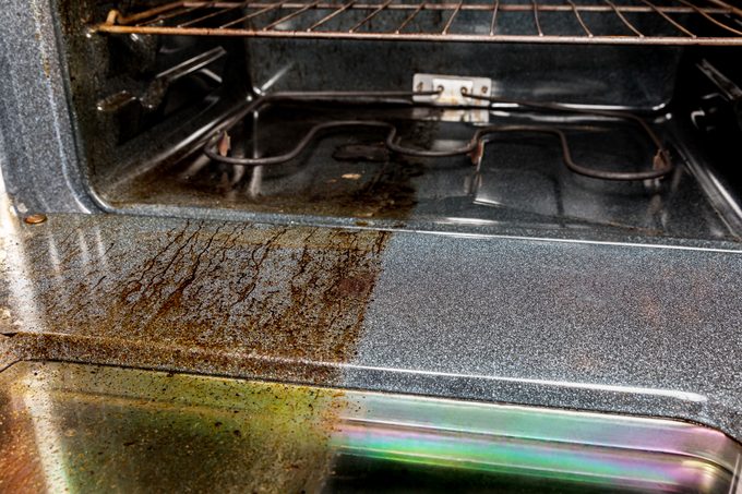 How to Use a Self-Cleaning Oven Feature Safely and Effectively