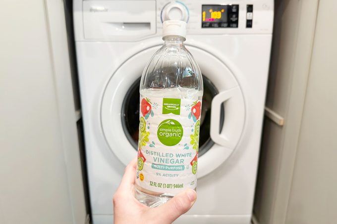 How to Use Vinegar in Laundry to Eradicate Smells and More