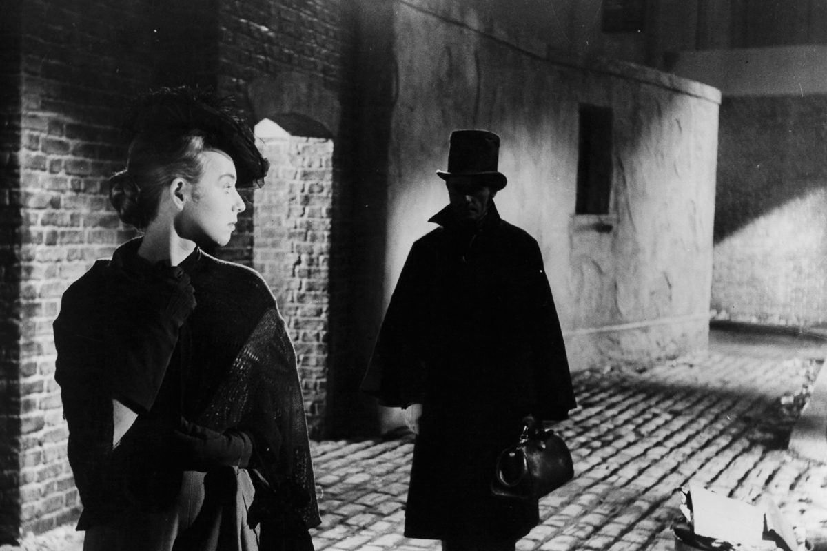 scene from the film 'Jack The Ripper'