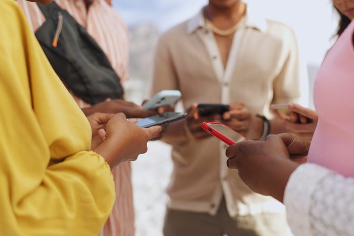 14 Group Texting Etiquette Rules Everyone Should Follow
