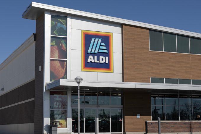 Here’s Why You Shouldn’t Skip Aldi’s “Aisle of Shame” on Your Next Trip