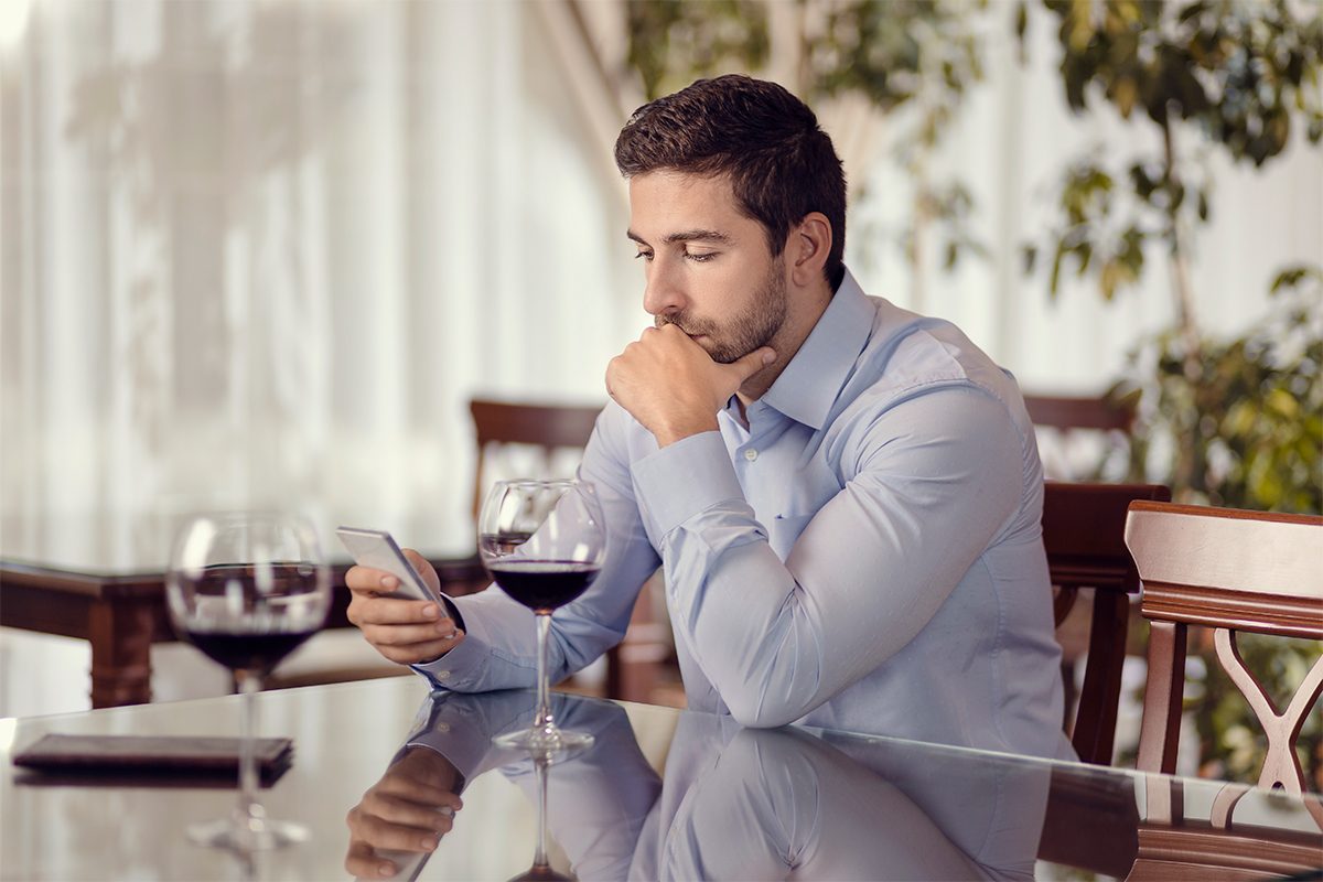12 Things You Should Never Do Over Text Message Gettyimages 500576968