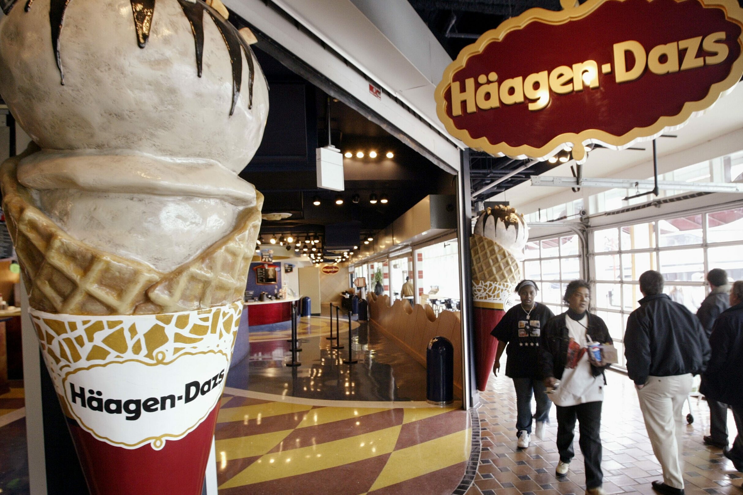Dreyer's Buys Haagen-Dazs Shops