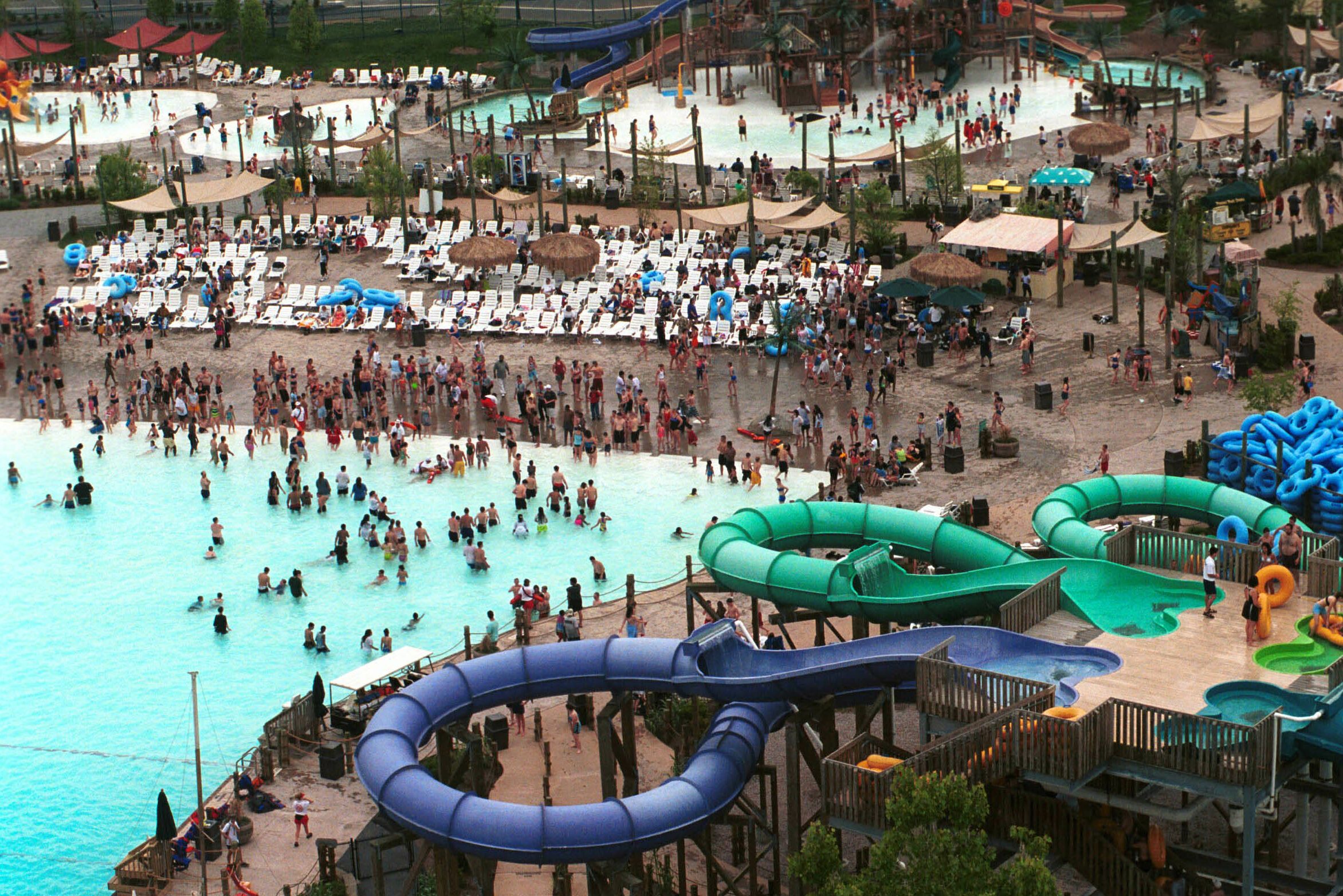 SIX FLAGS AMUSEMENT PARK