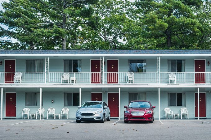 How to Find Places to Sleep for Cheap on a Road Trip