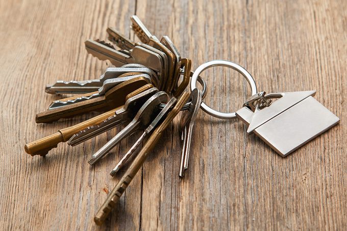 Why You Should Never Add Too Many Keys to Your Car Keychain